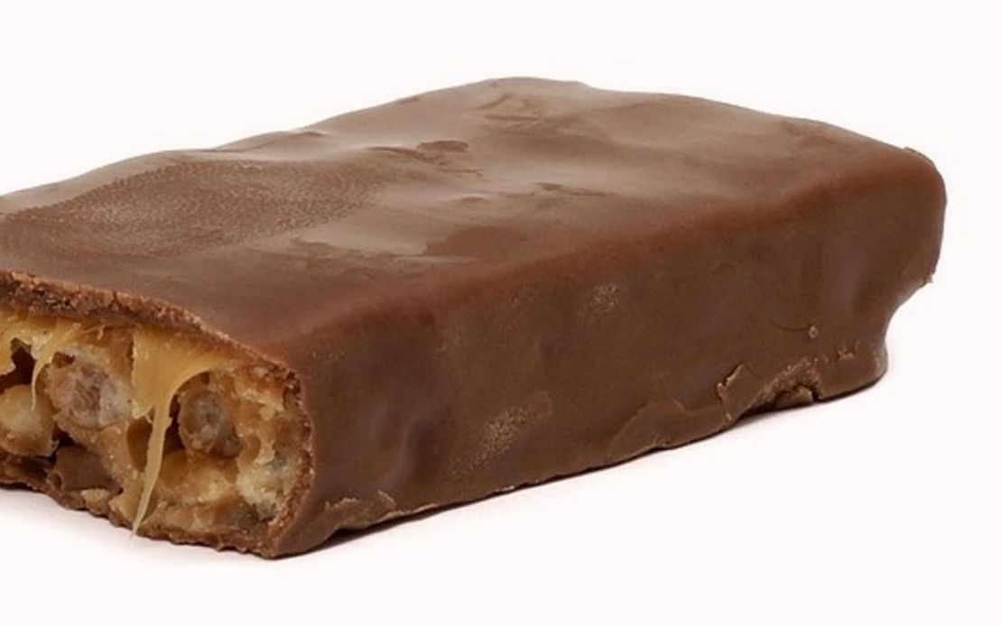 Kalp şeklinde pembe jelibon lolipop